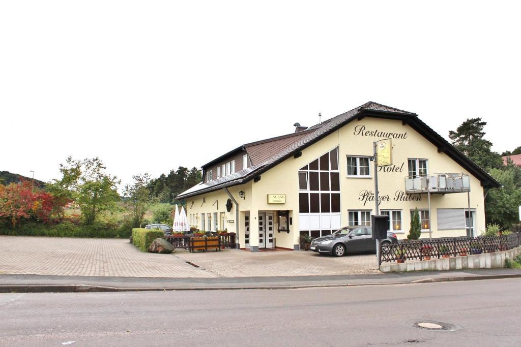 Pfaelzer Stuben Hotel Landstuhl Exterior foto
